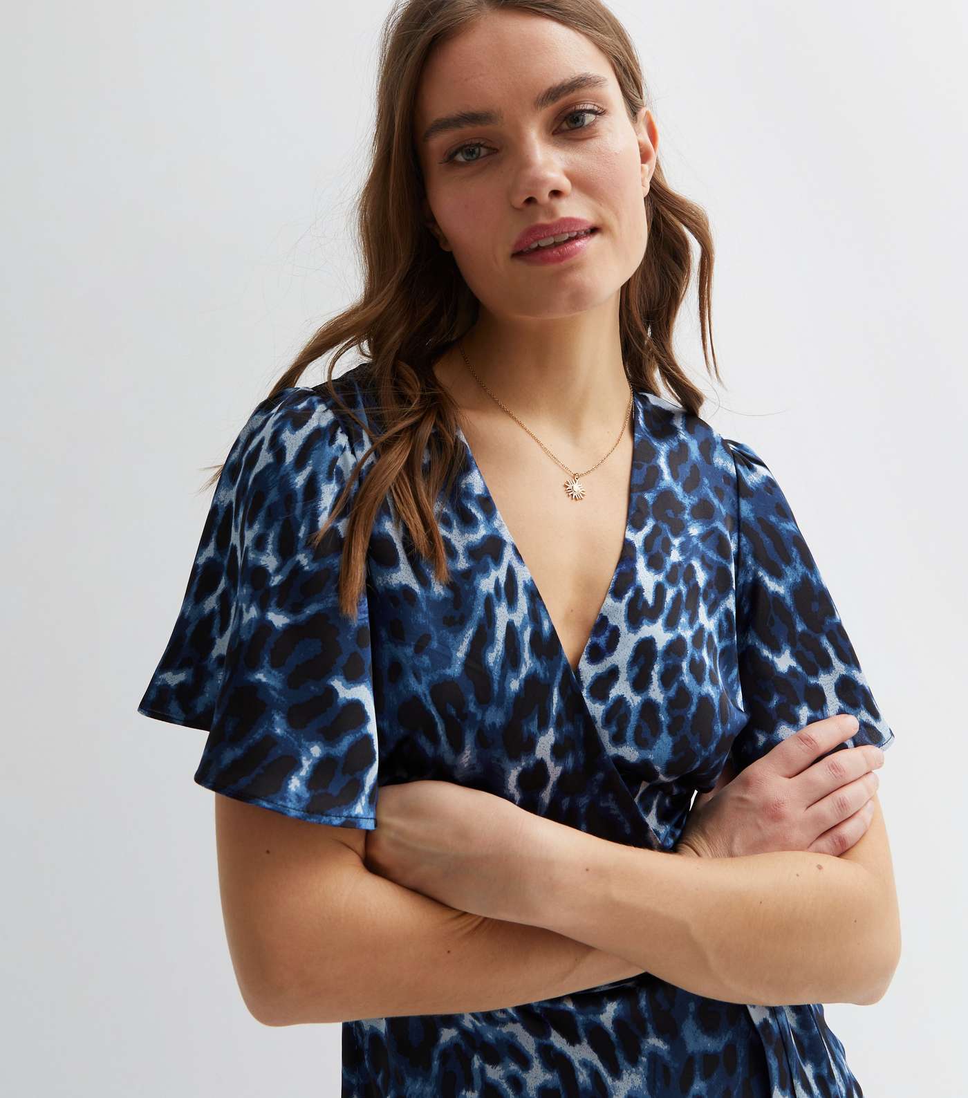 Gini London Bright Blue Leopard Print Short Sleeve Midi Wrap Dress Image 2