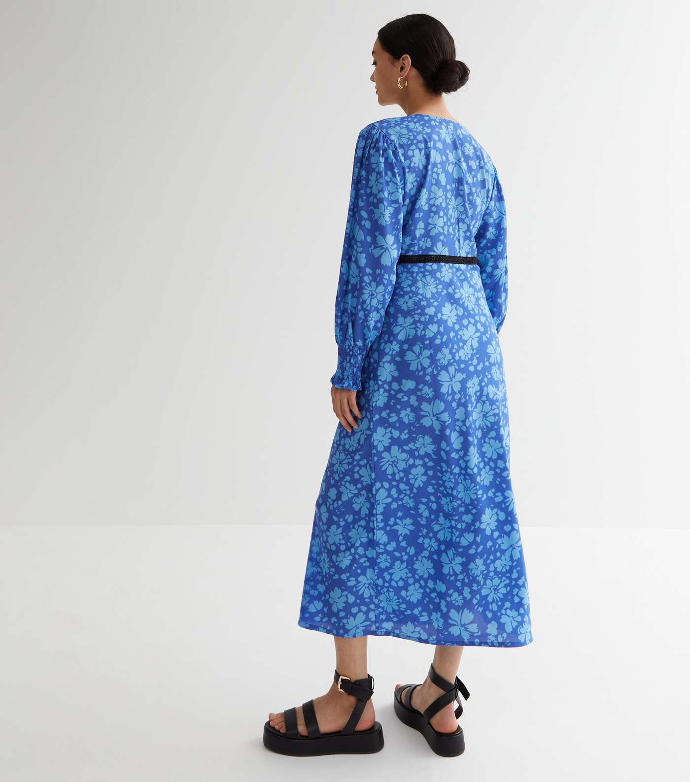 Petite Blue Floral Lace Trim Midi Dress Image 4