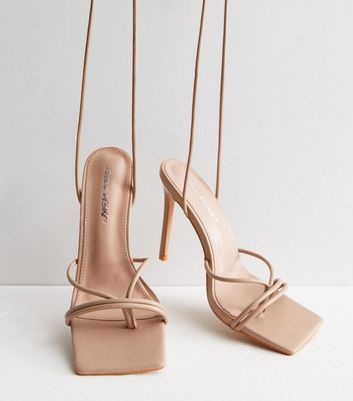 Nude hot sale heels tie