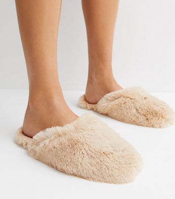 Loungeable Cream Faux Fur Slim Slippers New Look