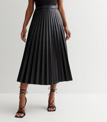 Black pleated clearance skirt new look