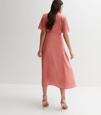Maternity Pink Satin Twist Front Midi Dress New Look