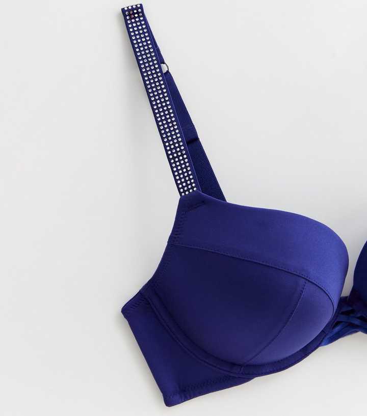 https://media3.newlookassets.com/i/newlook/863474042M6/womens/clothing/lingerie/indigo-diamante-strap-push-up-bra.jpg?strip=true&qlt=50&w=720