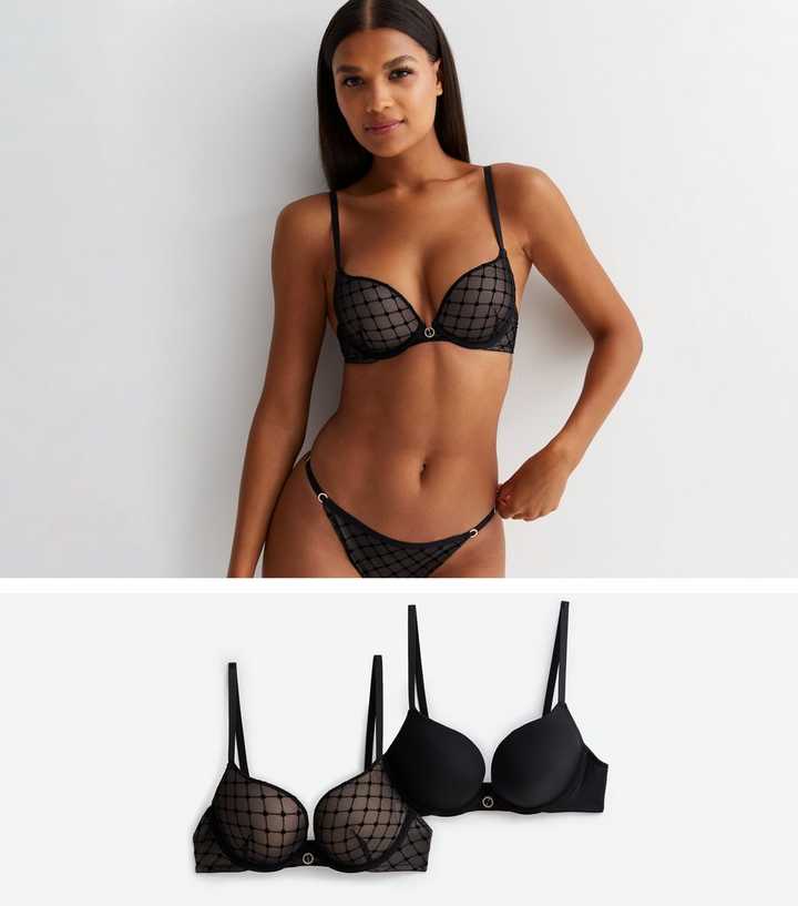 https://media3.newlookassets.com/i/newlook/863476709/womens/clothing/lingerie/2-pack-black-and-monogram-heart-flocked-push-up-bras.jpg?strip=true&qlt=50&w=720