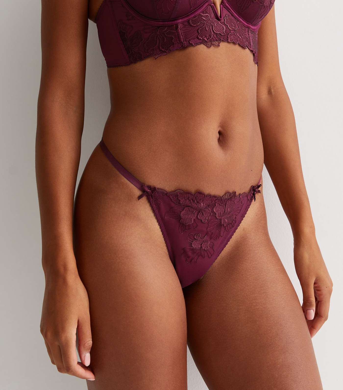 Burgundy Floral Embroidered Thong Image 2