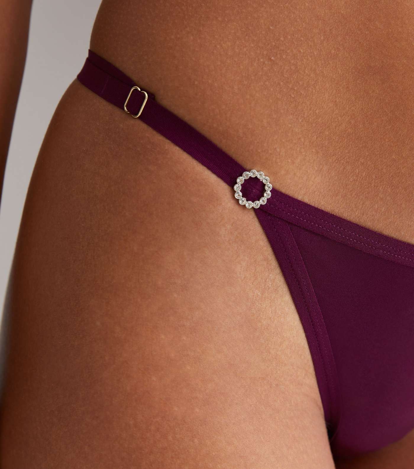 2 Pack Pink and Purple Diamanté Side Adjustable Thongs Image 3