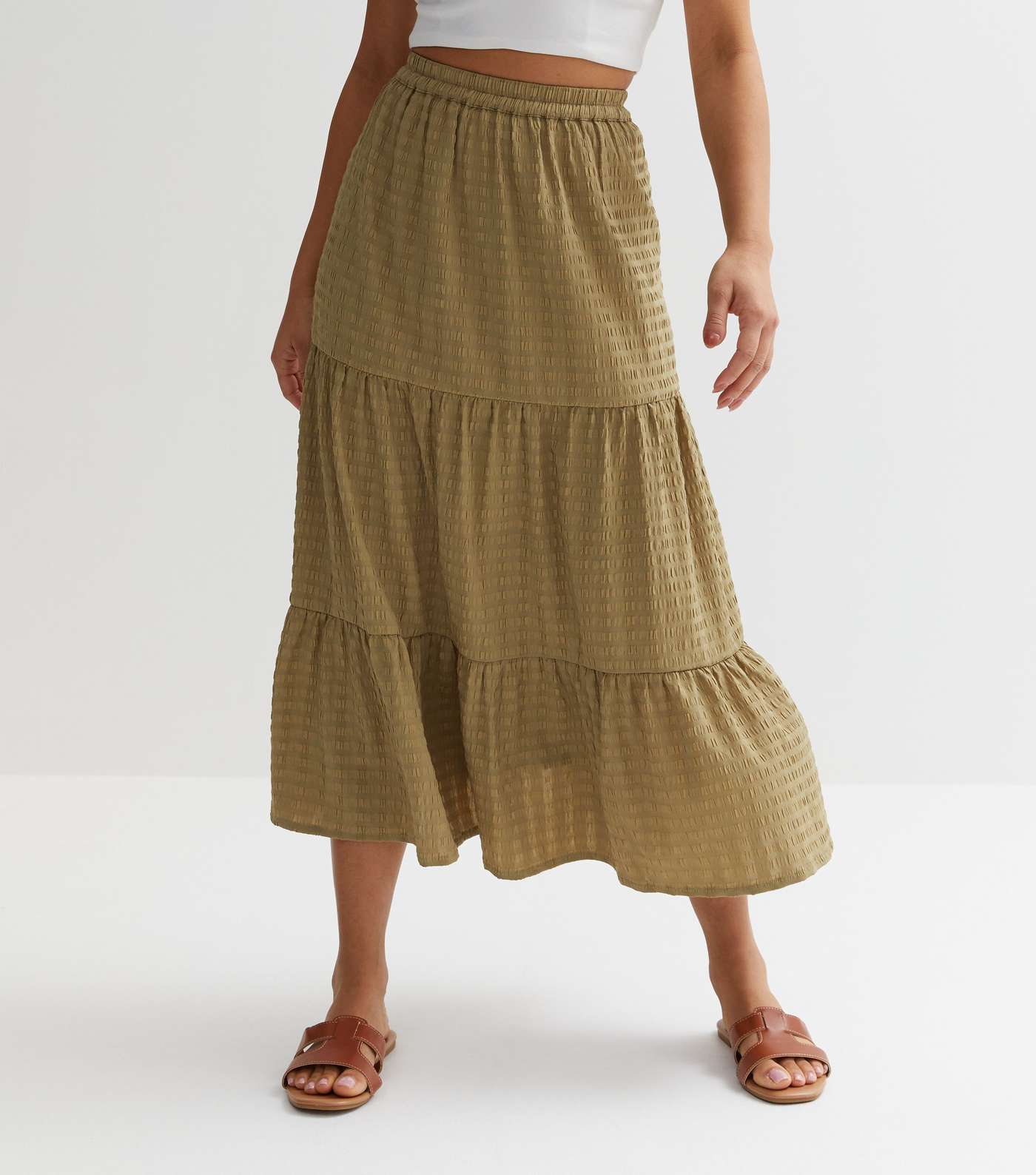 Petite Khaki Textured Tiered Midi Skirt Image 2