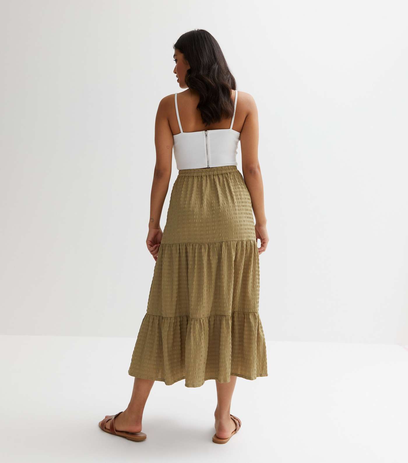 Petite Khaki Textured Tiered Midi Skirt Image 4