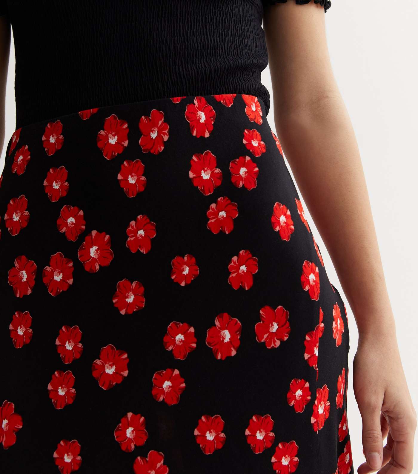 Black Poppy Print Midaxi Skirt Image 3