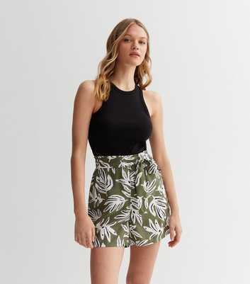 Green Palm Print High Waist Shorts