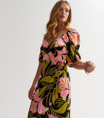 Tropical dresses with top sleeves