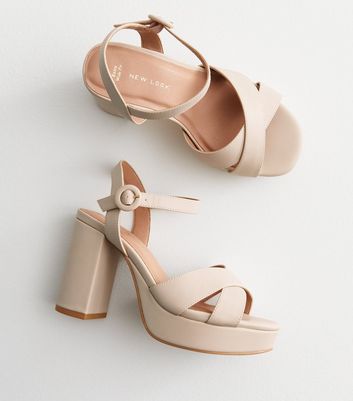 Extra wide hotsell block heel sandals