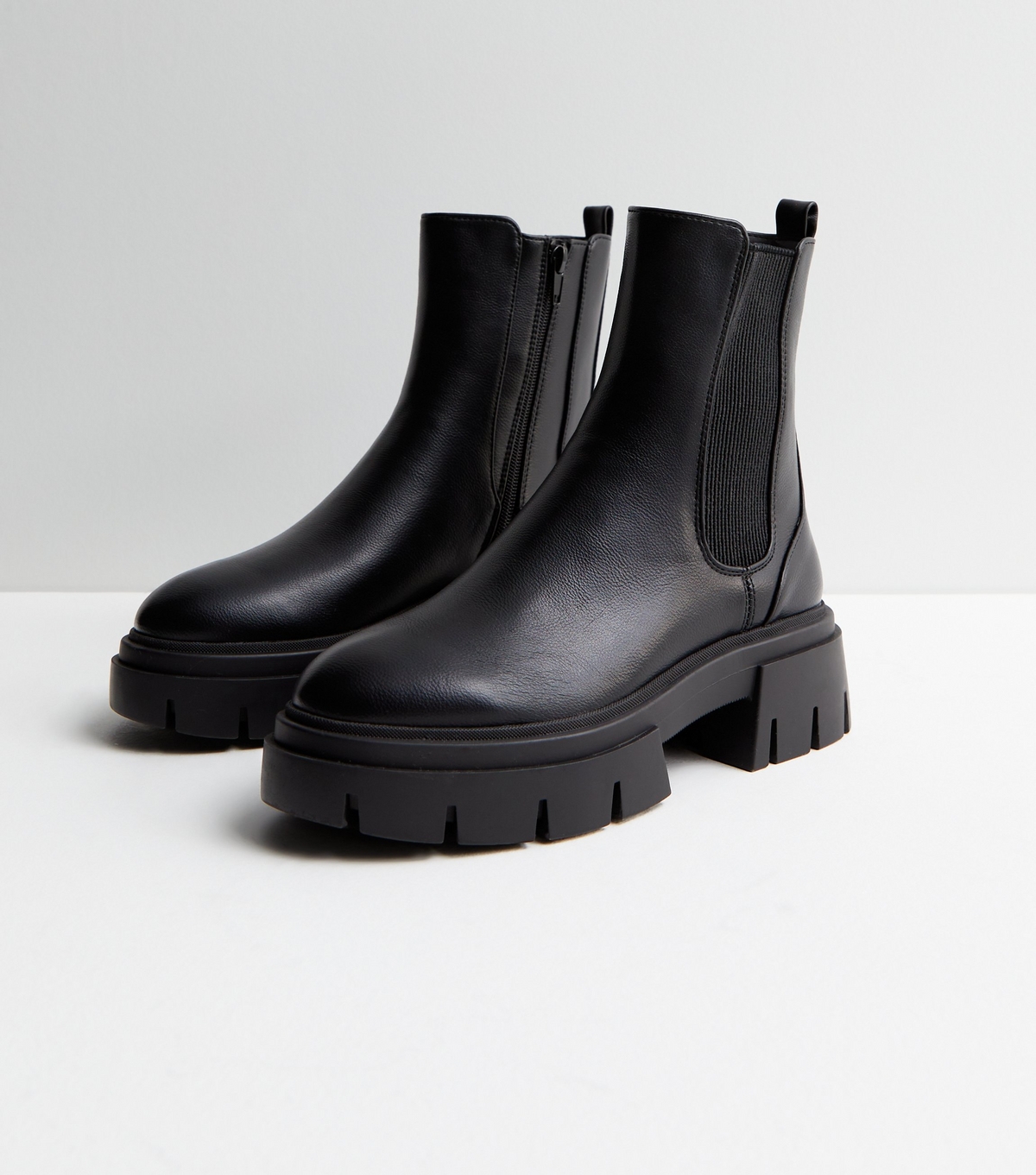 Women's Black Leather-Look Chunky Cleated Sole Chelsea Boots New Look