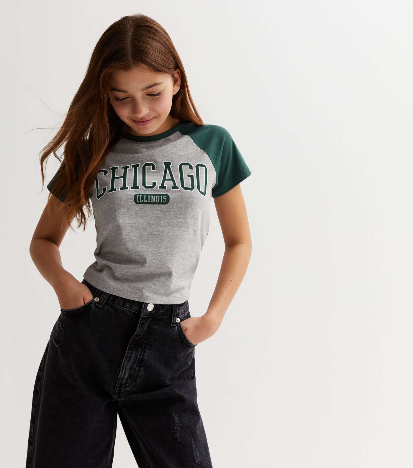 Girls Dark Green Chicago Raglan Logo T-Shirt Image 3