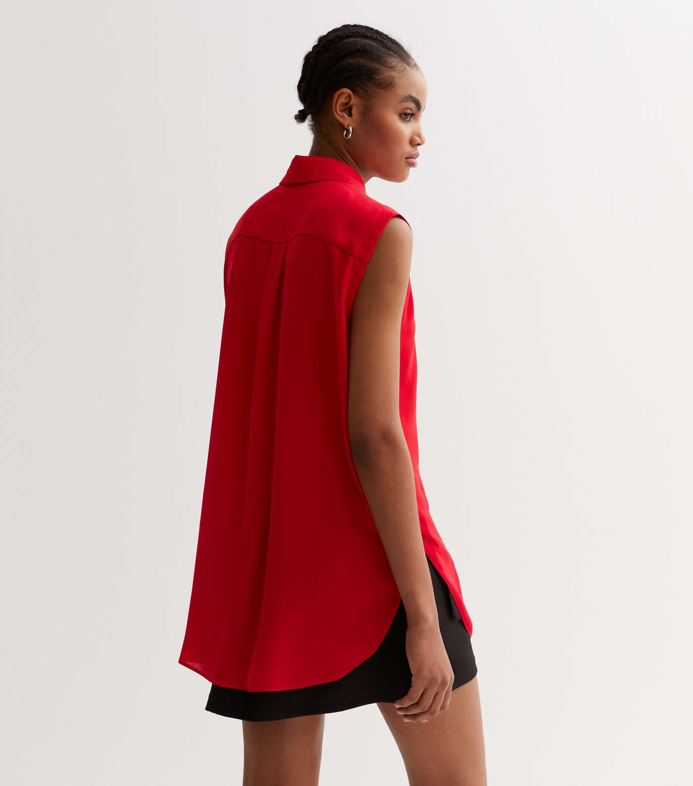 Red Sleeveless Oversized Shirt Image 4