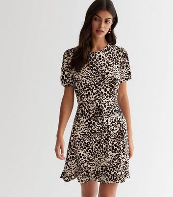 Short animal print discount dress