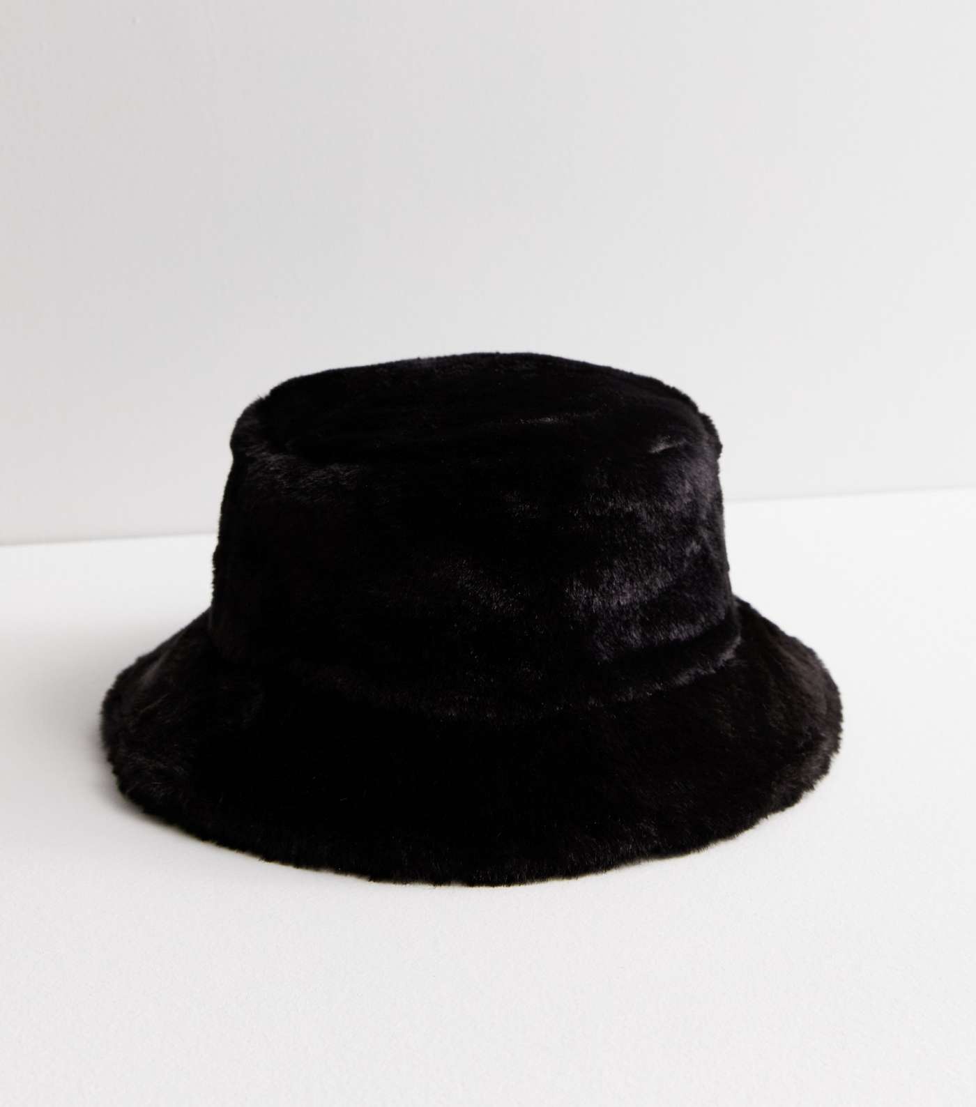 Girls Black Faux Fur Bucket Hat Image 2