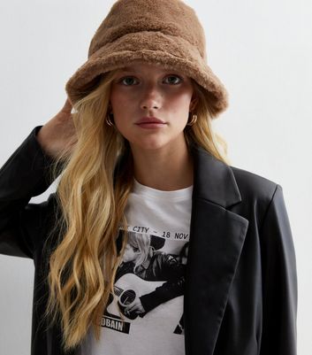 Brown Faux Fur Bucket Hat New Look