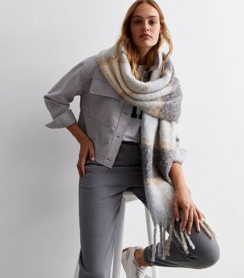 Ladies lightweight best sale grey scarf