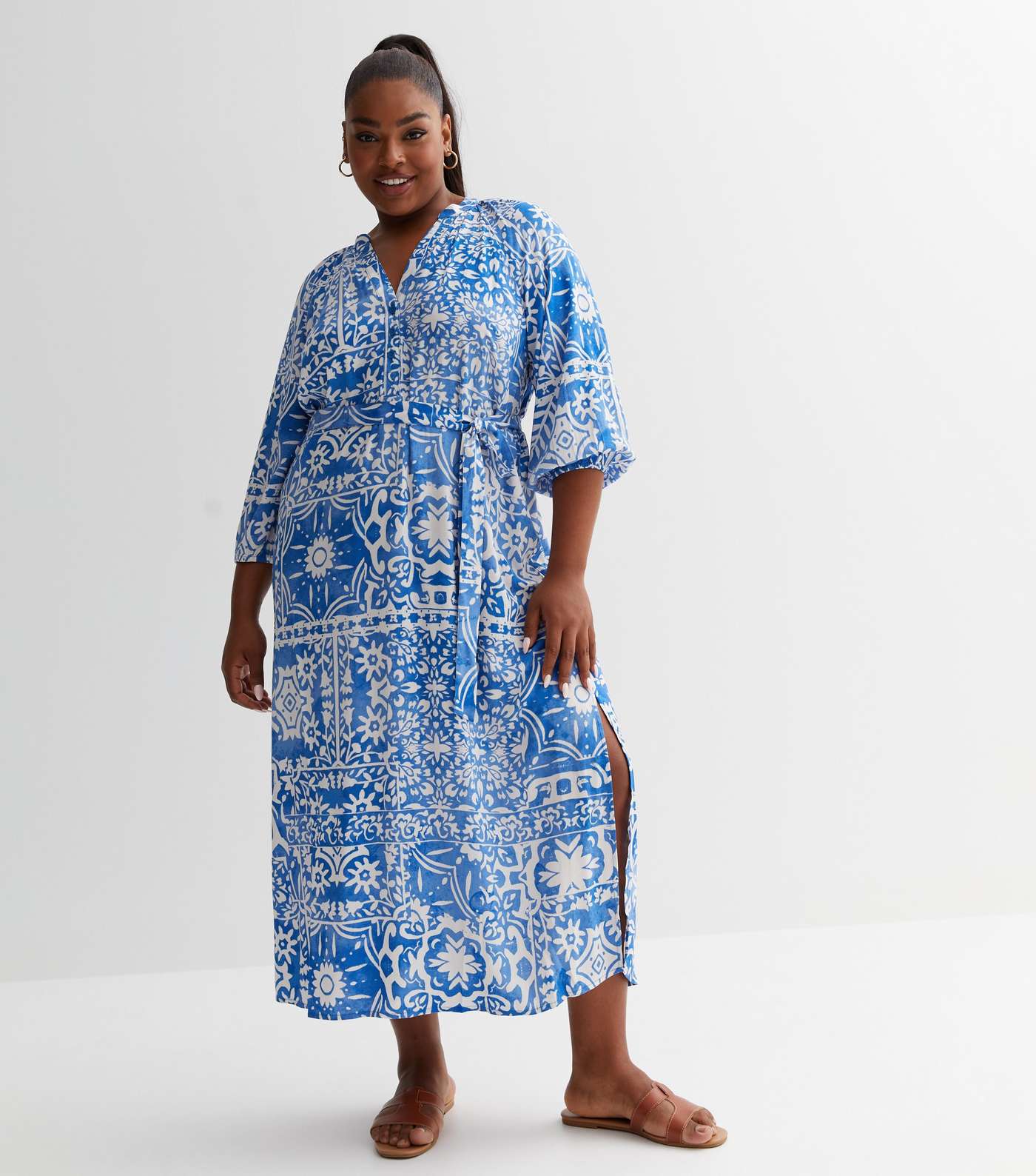 Curves Blue Abstract Split Hem Midaxi Dress | New Look