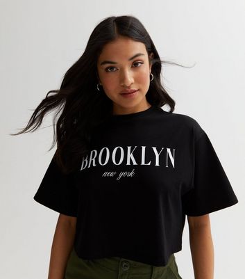 Petite Black Brooklyn Logo Crop T-Shirt New Look
