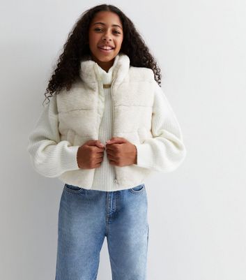 Girls on sale fluffy gillet