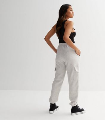 Foragt reagere frill Petite Pale Grey Cargo Pocket Joggers | New Look