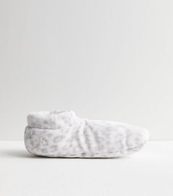 Light Grey Leopard Print Slipper Boots | New Look