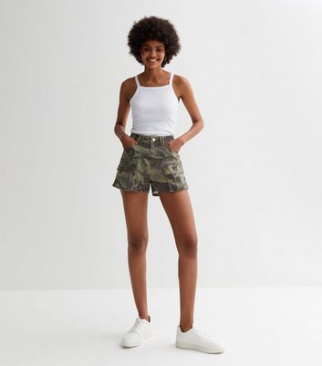 Women's camouflage hot sale cargo shorts