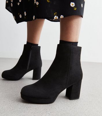 Wide Fit Black Suedette Block Heel Ankle Boots New Look