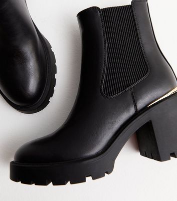 Chelsea block 2024 heel ankle boots