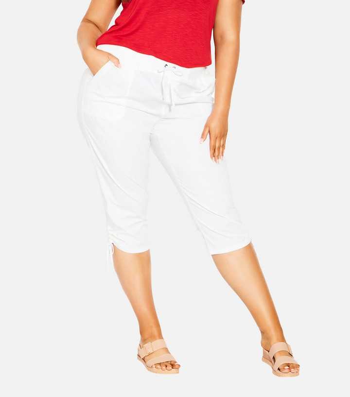 https://media3.newlookassets.com/i/newlook/870884310/womens/clothing/trousers/evans-curves-white-34-trousers.jpg?strip=true&qlt=50&w=720