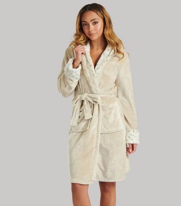Loungeable Cream Faux Fur Hooded Fleece Dressing Gown New Look