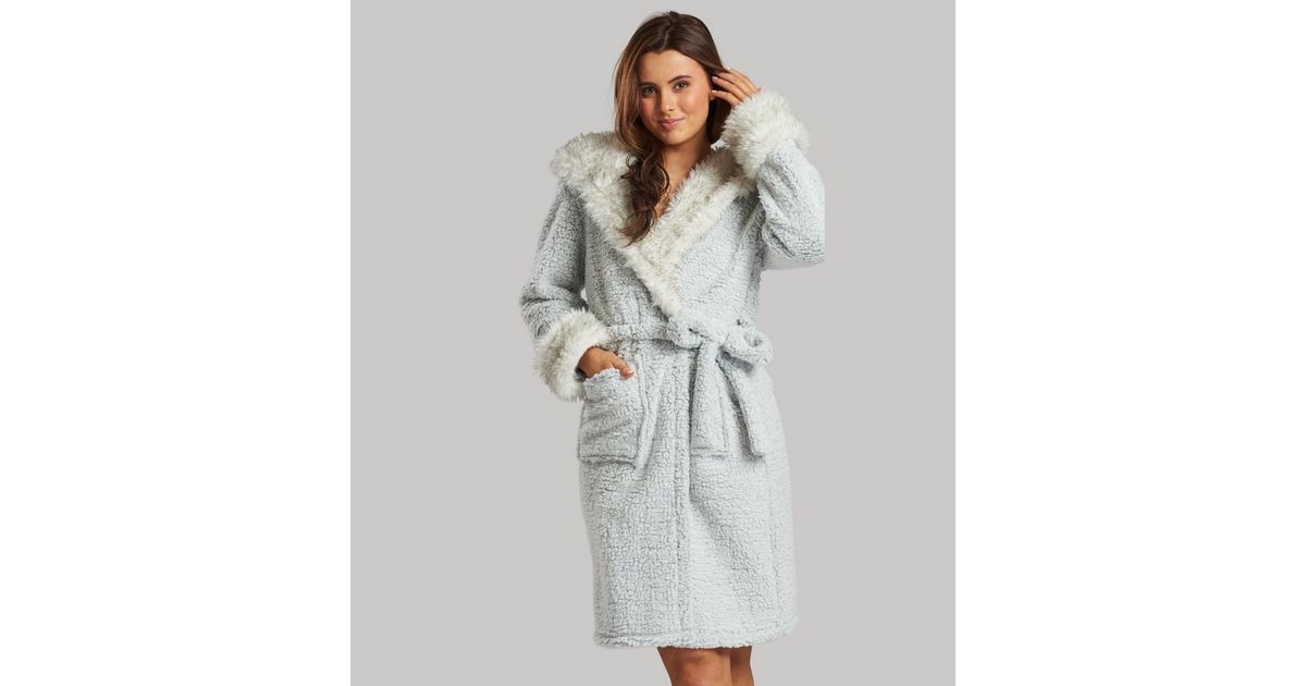 Loungeable Pale Grey Fleece Faux Fur Trim Dressing Gown New Look