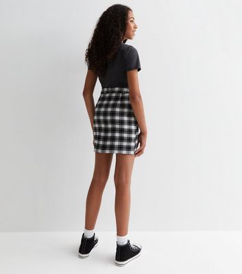 Black and white checkered skirt outlet 4s