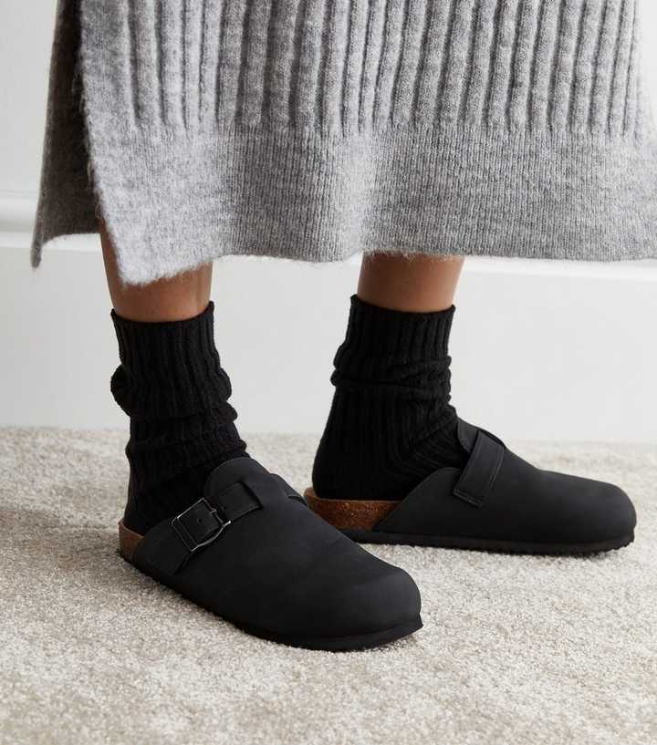 Black Ribbed Lounge Socks