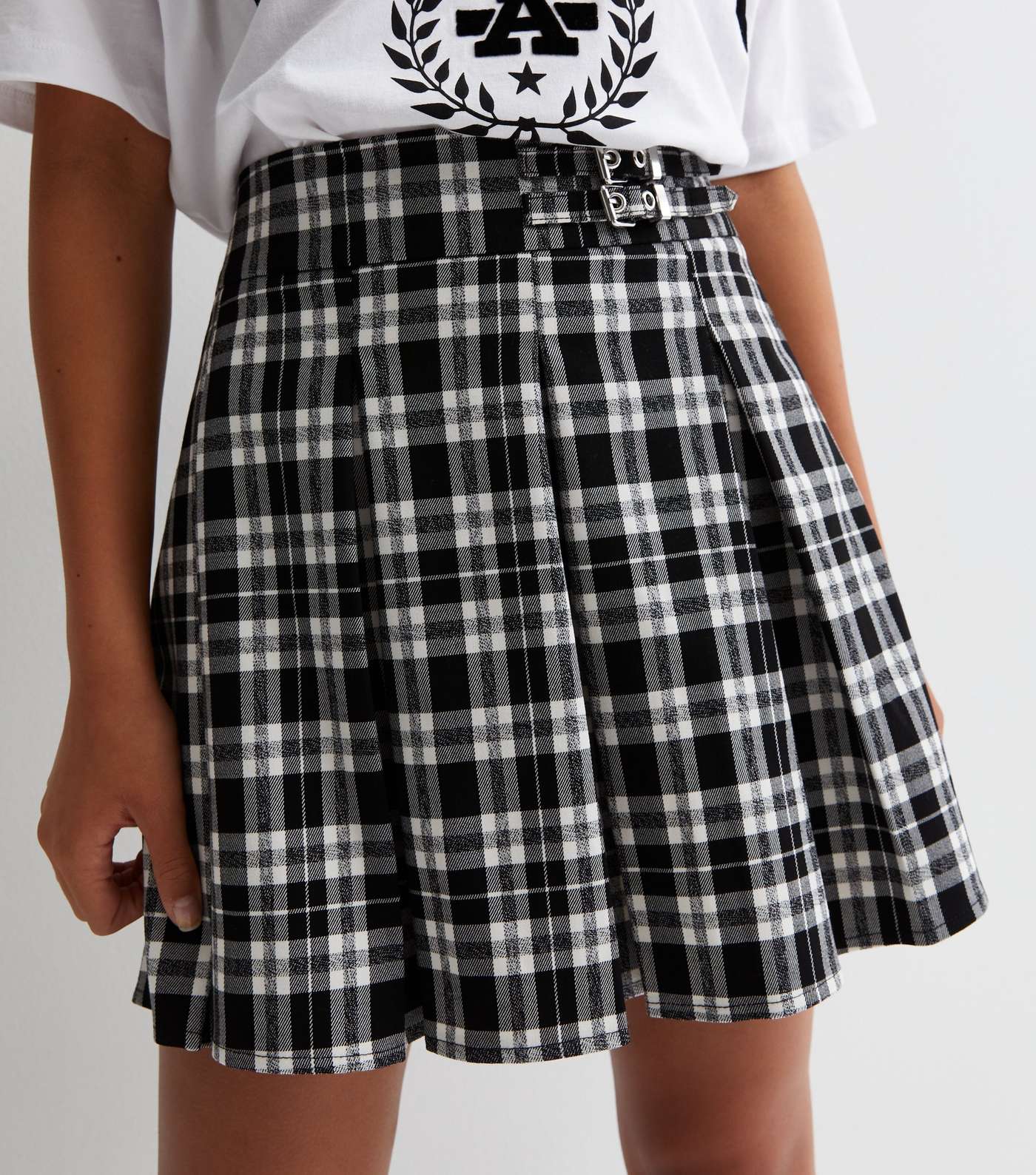 Girls Black Check Buckle Mini Skirt Image 3