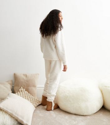 New look fluffy online pyjamas