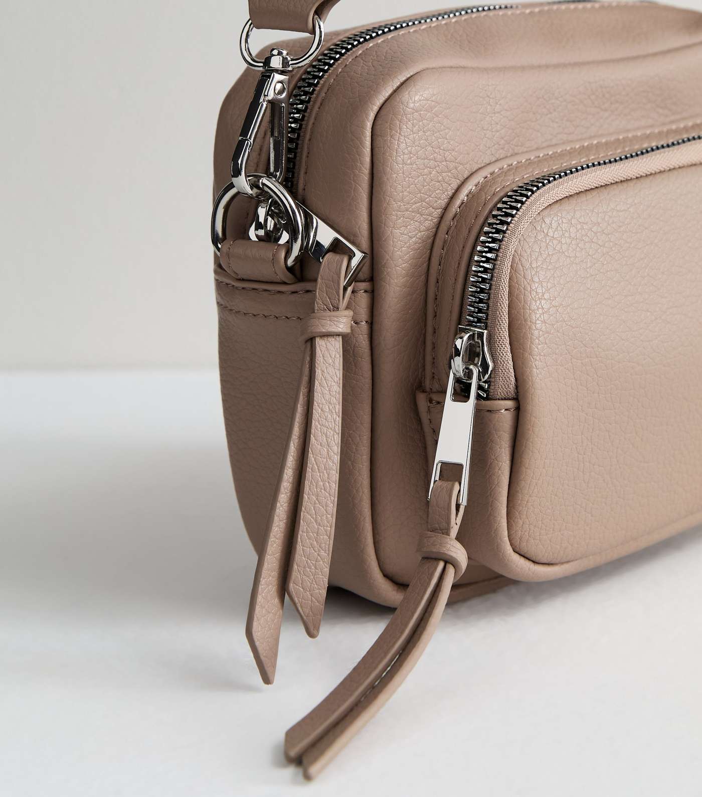 Light Brown Leather-Look Zip Pocket Camera Bag Image 3