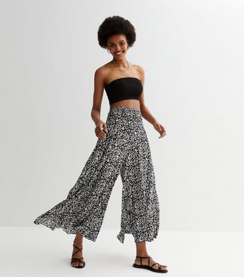 Cameo Rose Black Ditsy Print Pleated Wide Leg Trousers | New Look