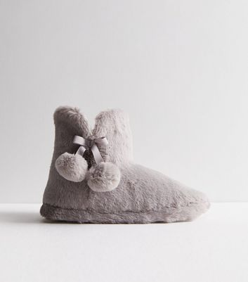 Furry on sale slipper boots