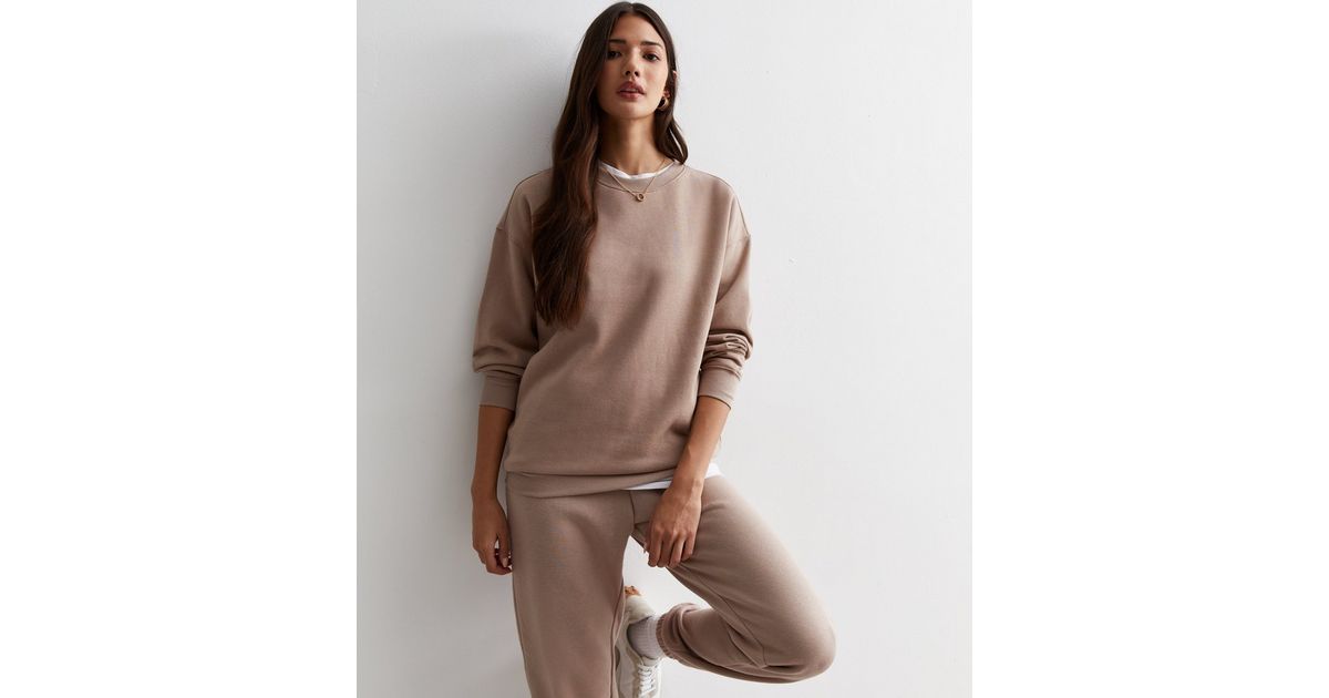 Camel Cotton Leopard Print Crew Neck Sweatshirt