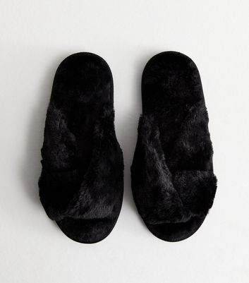 Womens fluffy hot sale sliders black