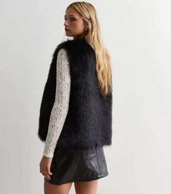 Grey fur sale gilet new look