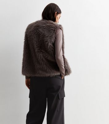 Womens fur hot sale gilet matalan