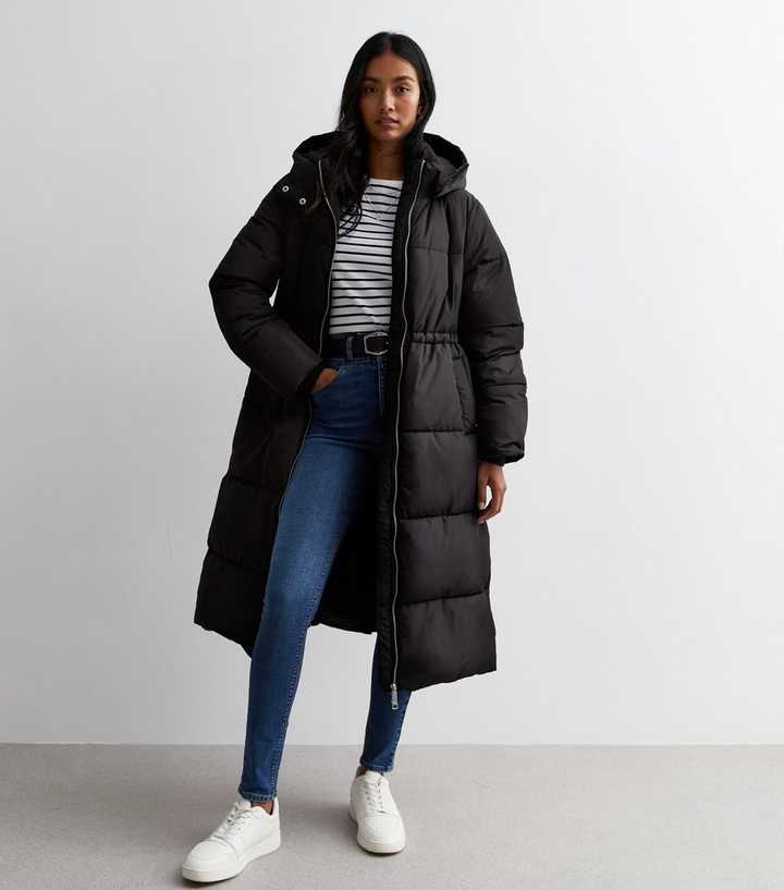 https://media3.newlookassets.com/i/newlook/872465801/womens/clothing/coats-jackets/black-drawcord-long-puffer-coat.jpg?strip=true&qlt=50&w=720