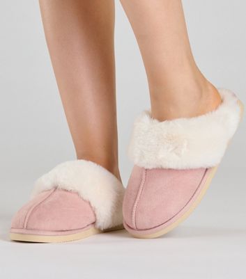 Pink fluffy online slippers