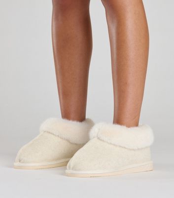 Fur trim online slippers