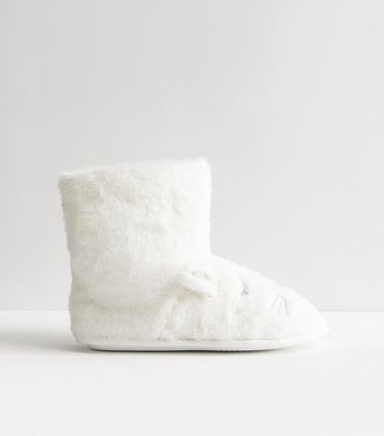 White deals boot slippers