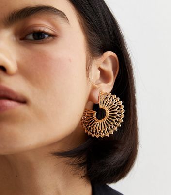 Gold fan sale earrings